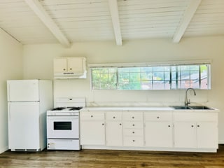 11552 Ruffner Ave unit Second Floor, Granada Hills, CA 91344 - photo 6