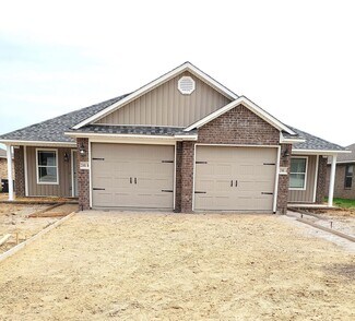 2101 Ingalls Ln, Alma, AR 72921