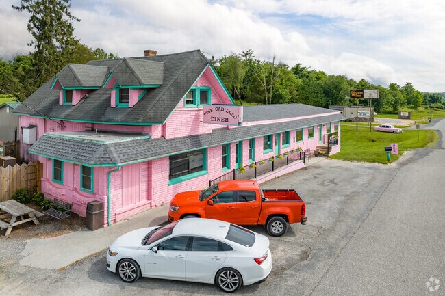 Pink Cadillac Diner in Natural Bridge serves up classic American fare in a retro roadside setting.