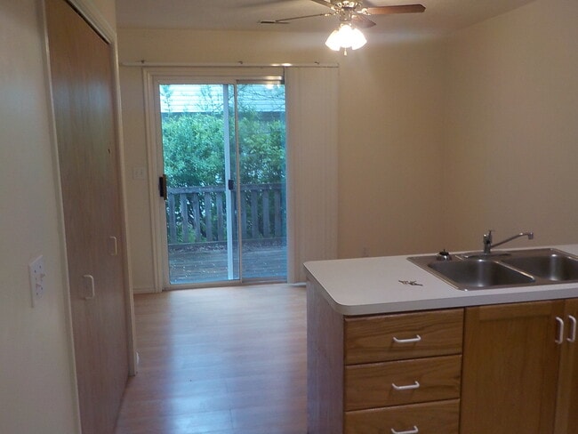 325 E 1225 N, Logan, UT 84341 - photo 2