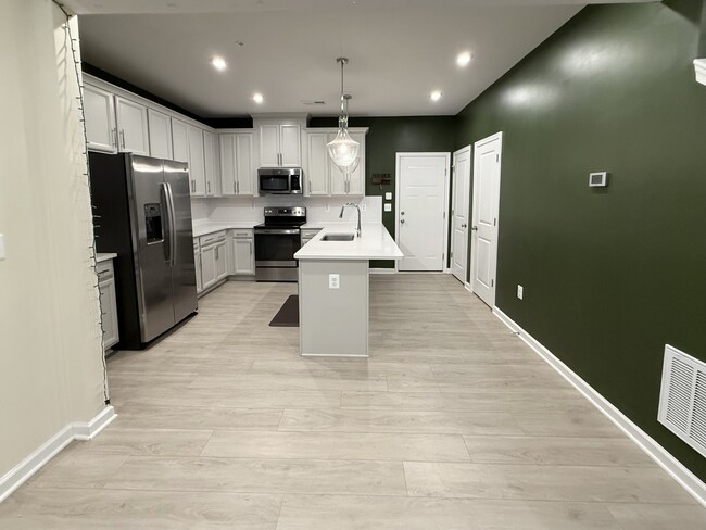 803 Haversack Hunt Way unit A, Glen Allen, VA 23060 - photo 2