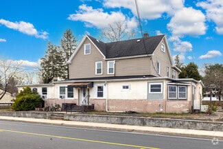 17 Juliustown Rd, Browns Mills, NJ 08015