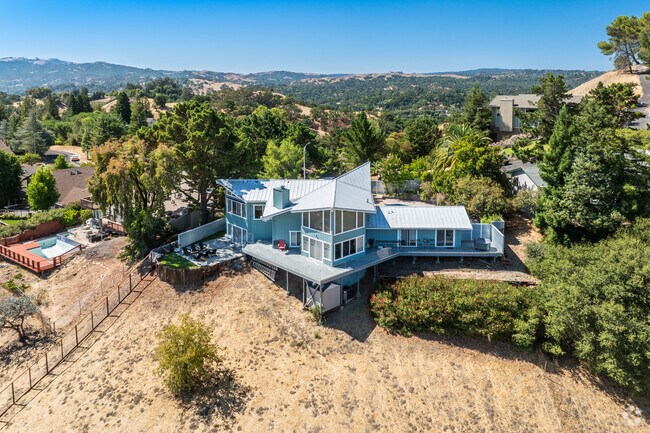 Contemporary homes top the hillsides around Buena Vista in Walnut Creek, CA.