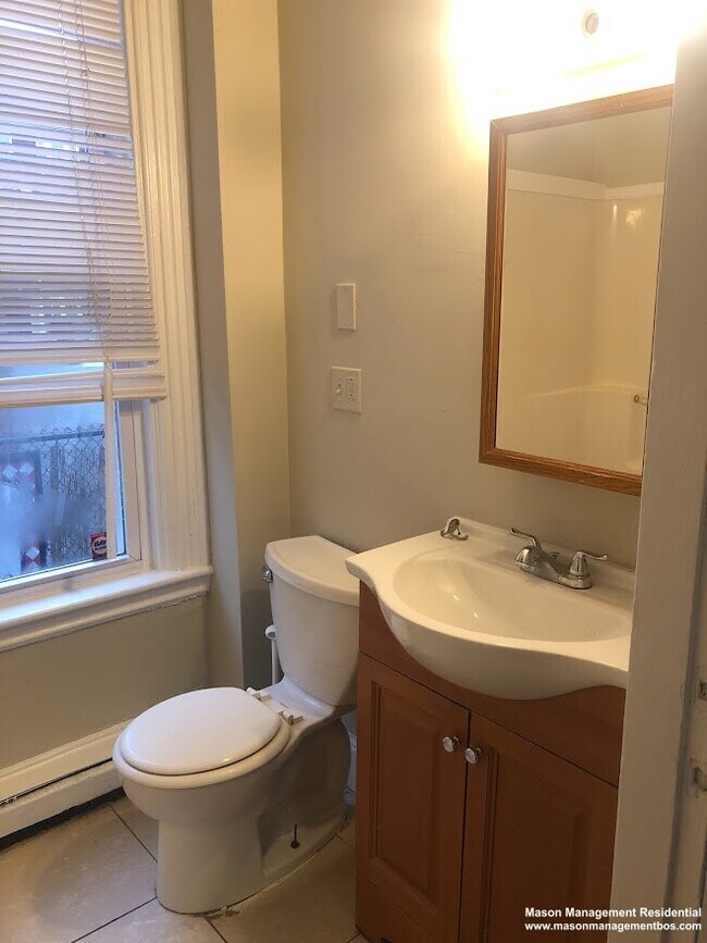 38 Gardner St unit 2, Allston, MA 02134 - photo 5