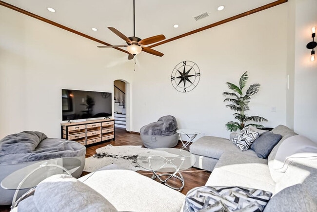 811 Mallard Pointe Dr unit ID1301582P, Cedar Hill, TX 75104 - photo 6