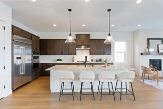 310 W Fir Loop, Washougal, WA 98607