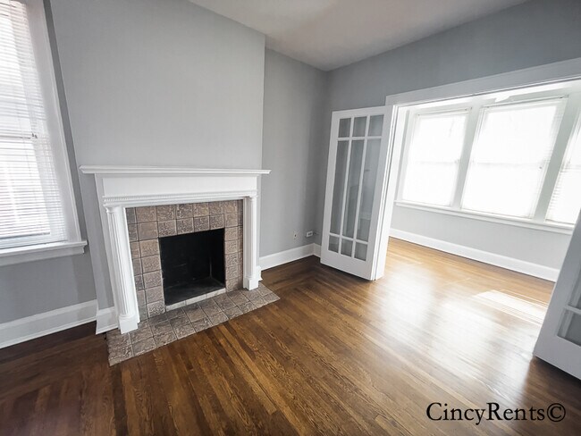 2642 Madison Rd unit 2, Cincinnati, OH 45208 - photo 4