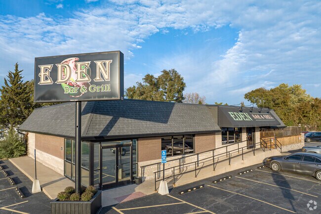 Eden Bar and Grill is a perfect spot to enjoy happy hour with your friends in Northeast Joliet.
