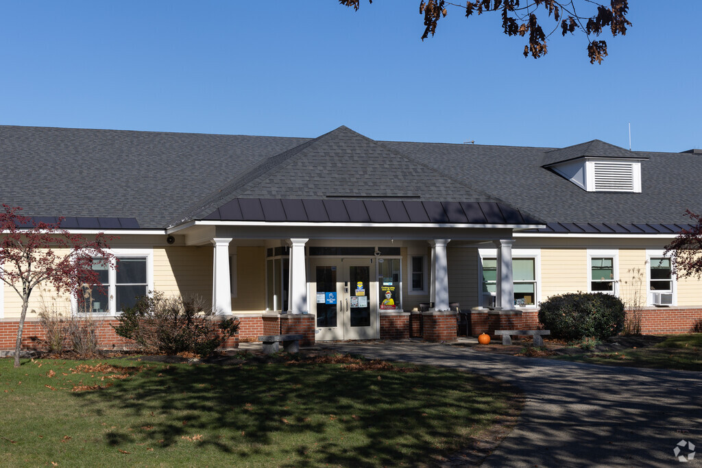 Coastal Ridge Elementary School is a dedicated to providing a quality education.