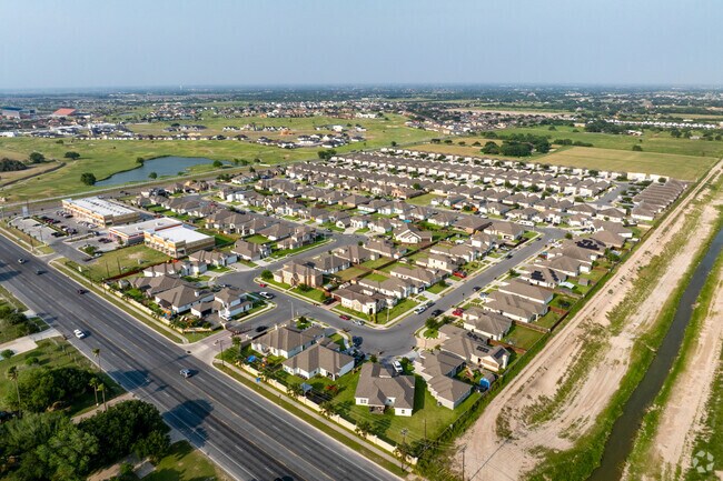 Murillo features various subdivisions surrounding the popular Los Lagos Golf Course.