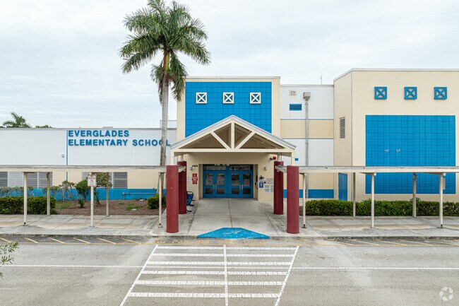 Everglades Elementary School is teaching kids from Emerald Estates.