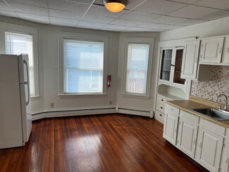 192 Grove St, Haverhill, MA 01832