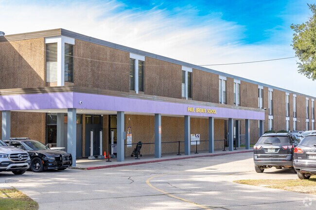 Paul Breaux Middle School near River Oaks earns a B overall grade on Niche.