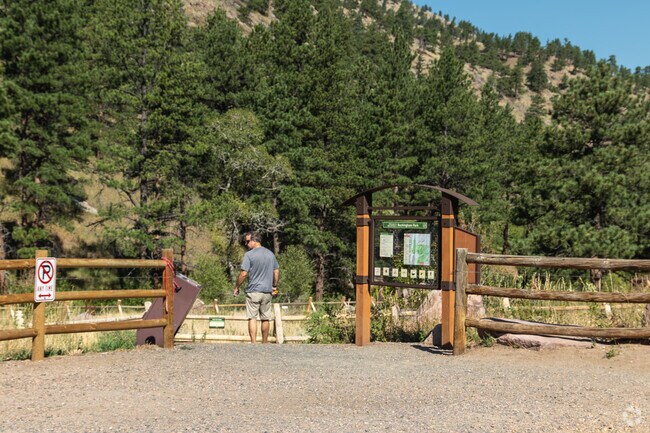 Buckingham Park, in Boulder, offers trails, an open green space and plenty our outdoor adventure