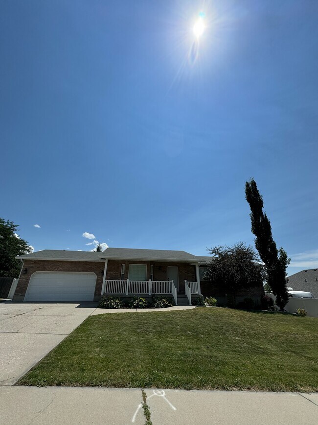 1218 Fort Dr Unit Basement Apartment, Pleasant Grove, UT 84062