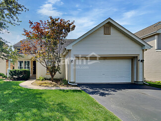 3131 Melbourne Ln, Lake in the Hills, IL 60156