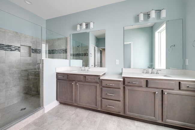 447 Carriage House Ln unit 38693907, Henderson, TN 37075 - photo 6