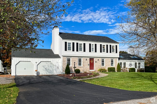 Well-maintained two-story homes are found throughout the Amherst neighborhood.