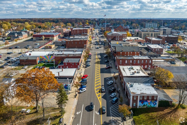 A view of downtown Ravenna and the flag pole.