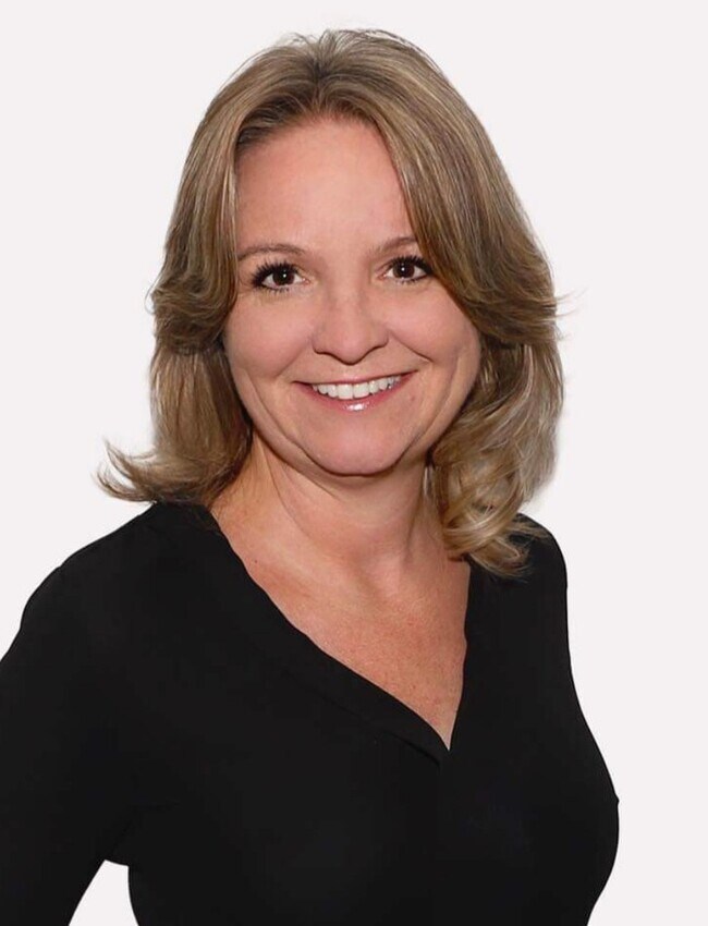 Debbie Engel