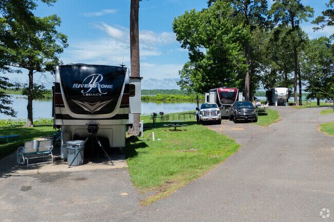 RV sites at the Oak Ridge Park are shaded by tall pines and close to the lake offering Hunter-Lula residents an ideal weekend getaway.