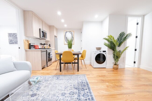 323 Graham Ave unit FL2-ID1021977P, Brooklyn, NY 11211 - photo 7