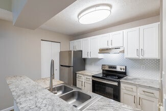 916 Beaver Grade Rd, Moon Township, PA 15108