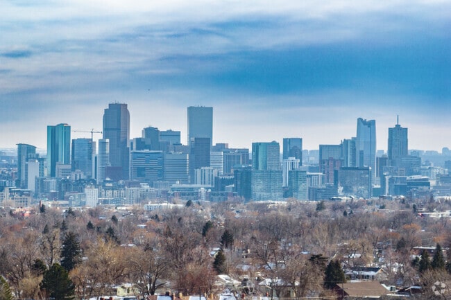 Downtown Denver is just 2 miles south of the Chaffee Park neighborhood.