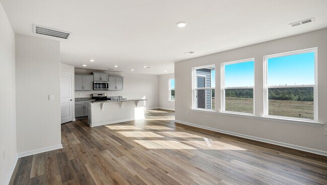 1005 Yearling Way unit 36209164, Roebuck, SC 29376 - photo 6