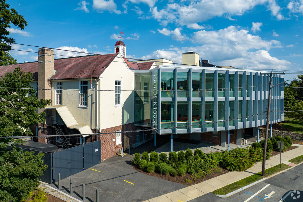 Lincoln School provides a safe and academically enriching environment in Wayland.