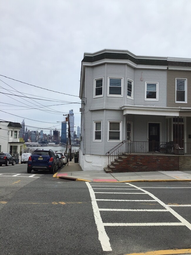 506 Gregory Ave unit FL2, Weehawken, NJ 07086 - photo 7