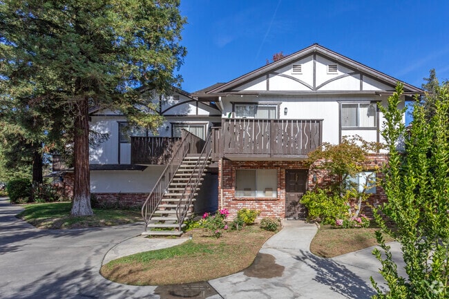 Scottsmen Too, Clovis, CA 93612 - photo 2