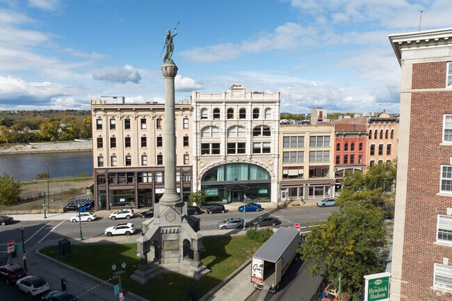 The soldiers and sailors monument honoring past wartimes in Troy, NY.
