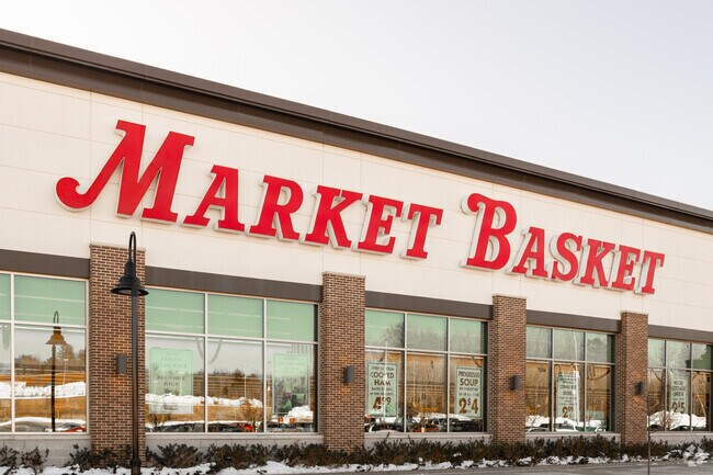 Market Basket is the main supermarket near Fortunes Rocks.