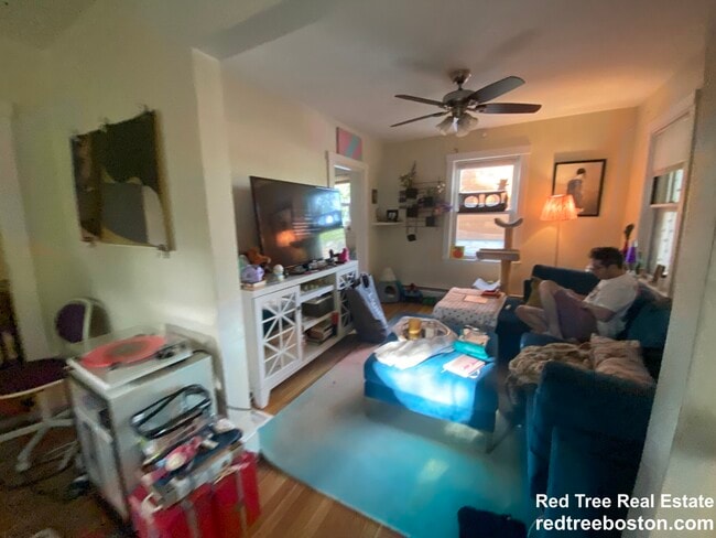 1186 Chestnut St, Newton Upper Falls, MA 02464 - photo 4