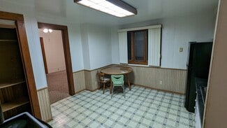 1037 25th St Unit 3 Bed Apartment Lower, Two Rivers, WI 54241