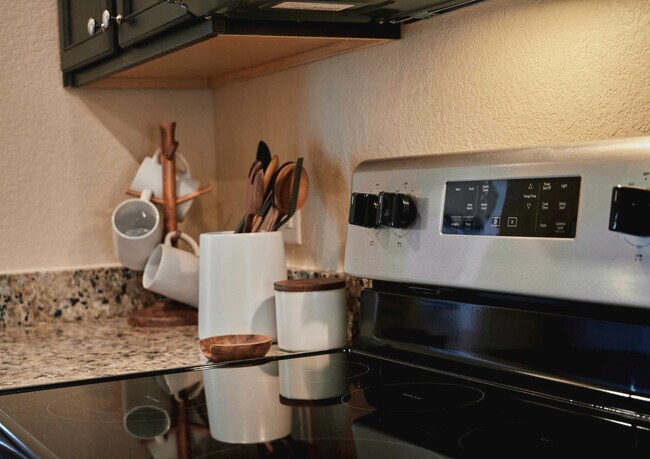 103 Rhino Bend unit 37221339, Oxford, NC 27565 - photo 2