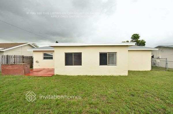 11450 NW 35th Place, Sunrise, FL 33323 - photo 3