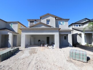 3141 Fall Harvest Dr, Zephyrhills, FL 33540