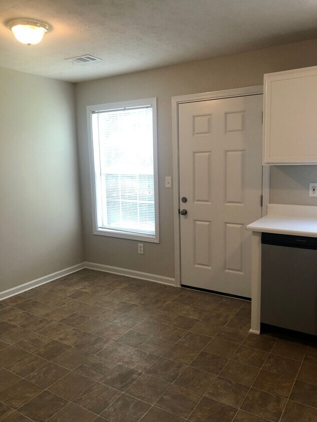 Westshire Townhomes 395 Villa Rosa Rd, Temple, GA