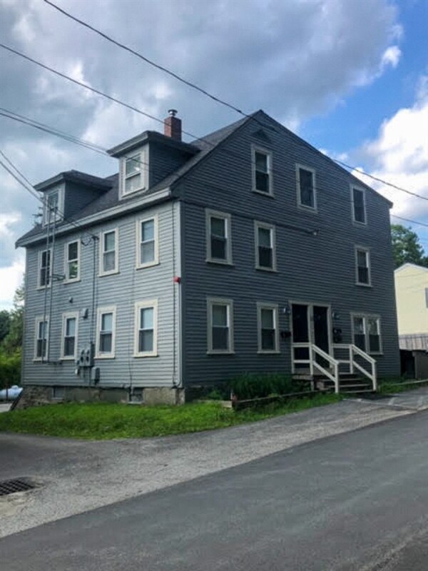 15 Schoolhouse Ln Unit 2, Durham, NH 03824