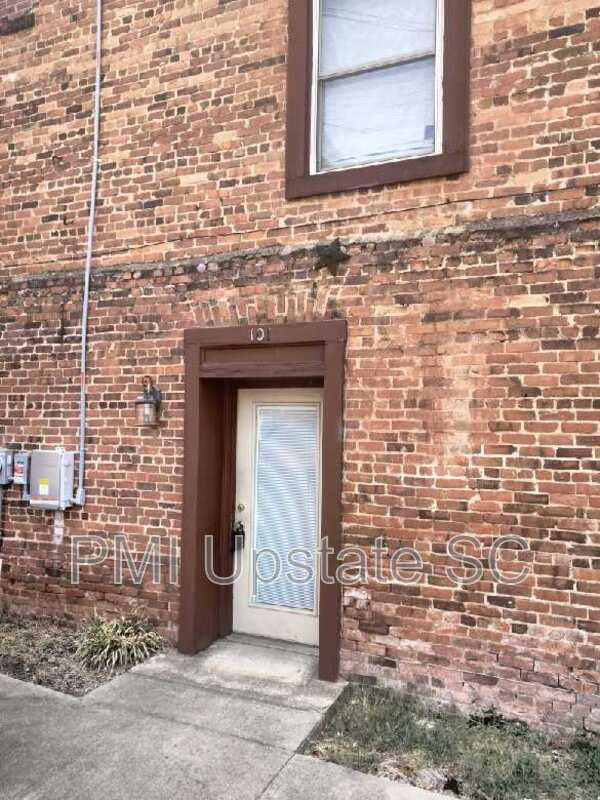 101 Silver St unit 201, Laurens, SC 29360 - photo 4