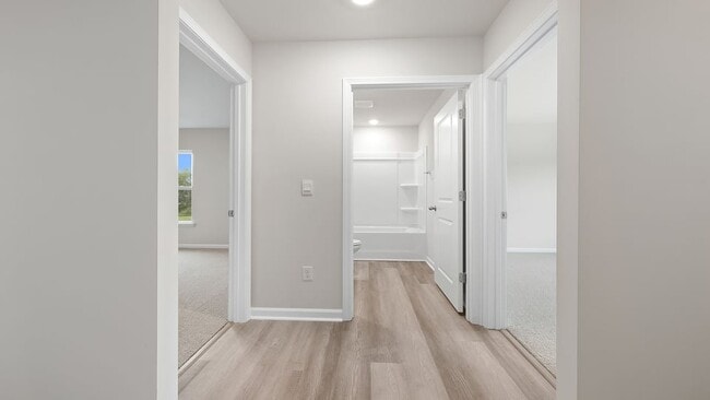 872 Wolverine Ln, Woodruff, SC 29388 - photo 3