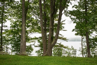 18 Sandy Beach Rd, Freeport, ME 04032