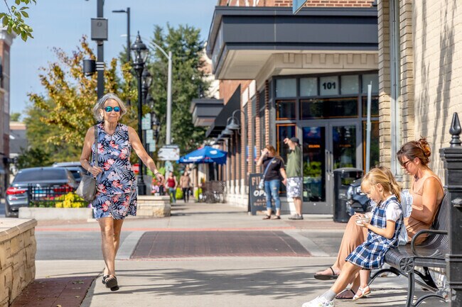 Rose Hill Farm is located just minutes from the popular Downtown Naperville.