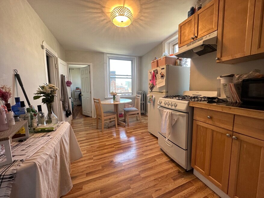 71 Joy St unit 70-12, Boston, MA 02114 - photo 1
