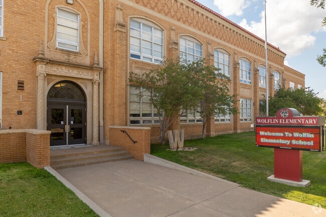 Wolflin Elementary School has an A grade from Niche.