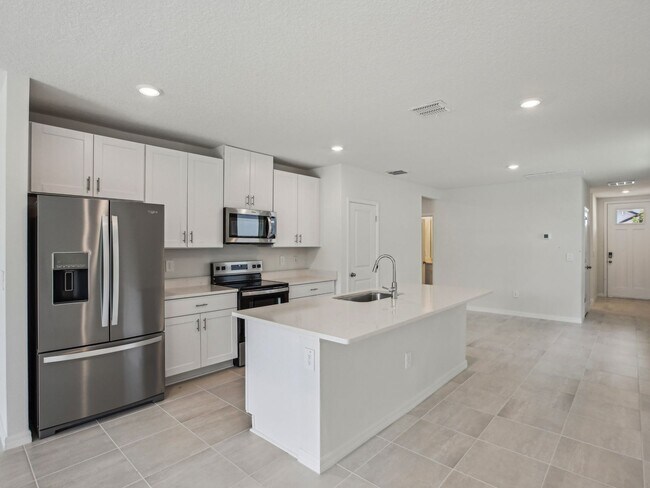 1839 Brekey Way, Zephyrhills, FL 33541 - photo 6