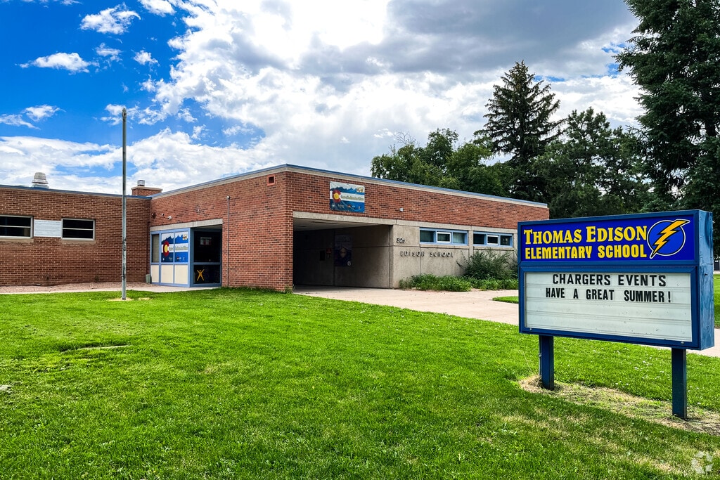 Edison Elementary School is located near the center of Cragmor Neighborhood.