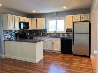 6 Arthur St Unit 3, Salem, MA 01970